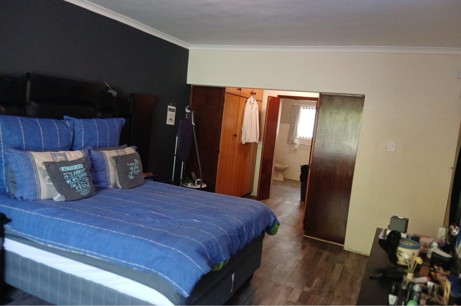 5 Bedroom Property for Sale in Porterville Western Cape